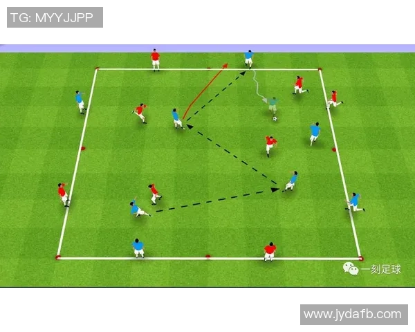 意大利足球传奇人物的辉煌历程与伟大成就探讨